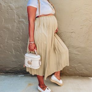 ASOS maternity pleated mini skirt in Khaki (US 6)